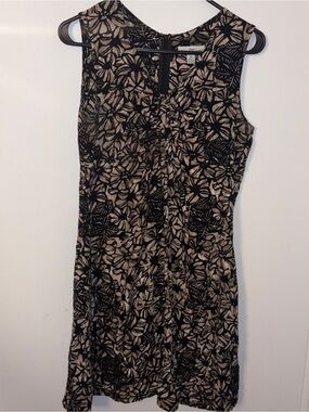 Wind River Sleeveless Black & Beige Floral Dress Size Small